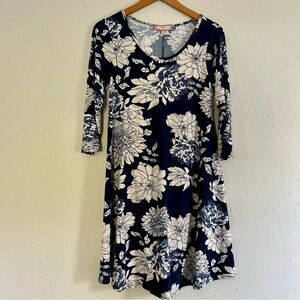 🦋C’est La Vie Blue Cream Floral Fit N Flare Mid Sleeve Mini Dress Medium Stretch